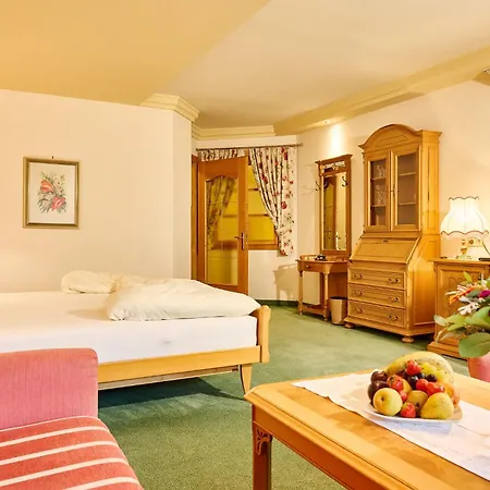 Hotel Thermenwelt Pulverer 5*
