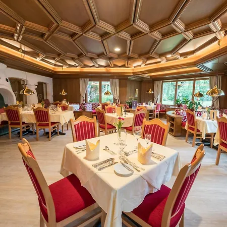 Hotel Thermenwelt Pulverer 5*