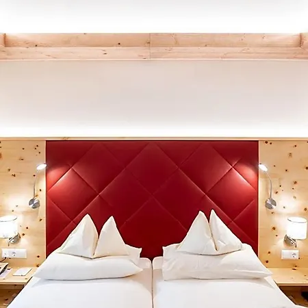 Отель Thermenwelt Pulverer 5*