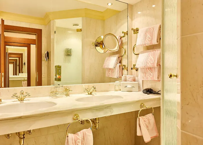 Hotel Thermenwelt Pulverer