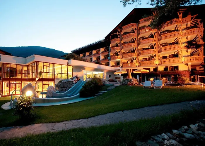 Hotel Thermenwelt Pulverer 5*
